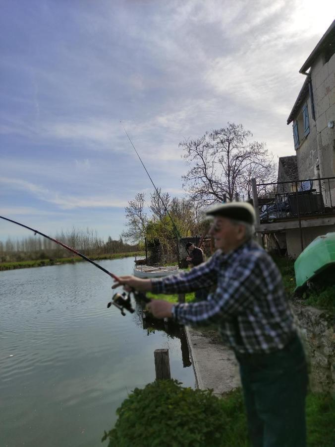 Detente Au Bord Du Loir - Gite 2 Les Roches-l'Eveque Exterior foto